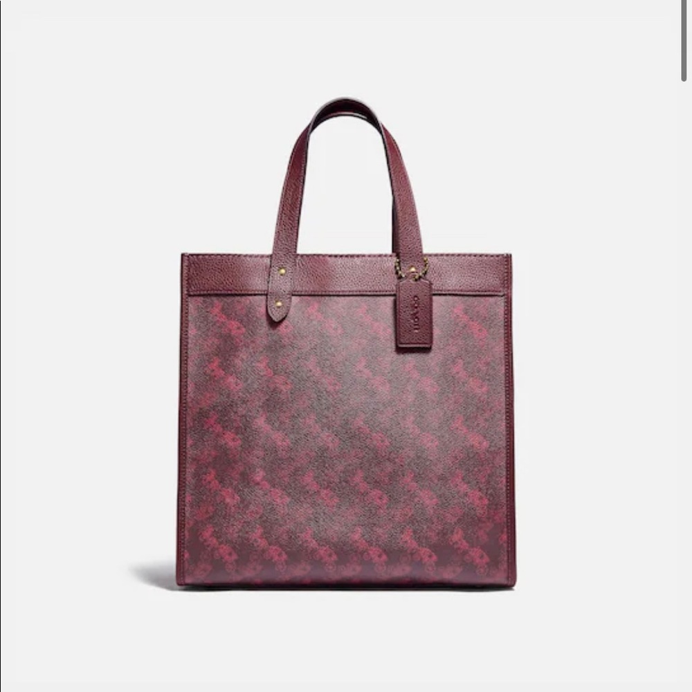 BNWT Coach field tote with horse and carriage